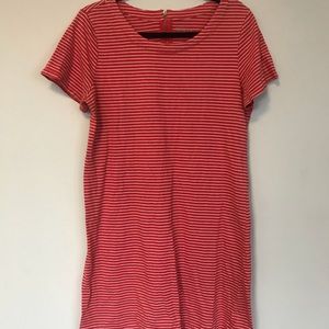 Coral t-shirt dress!
